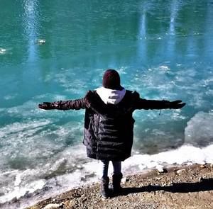 Meet your Posher, Sana